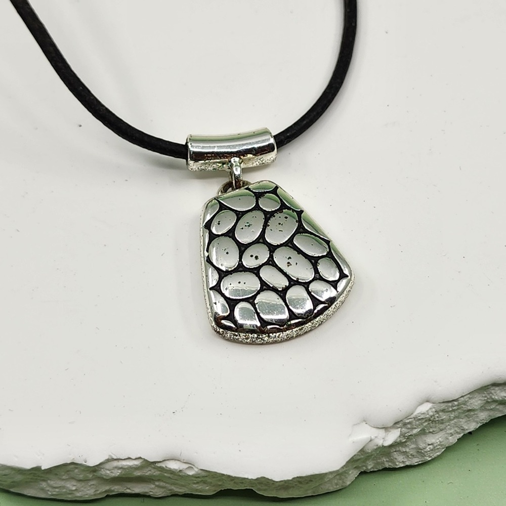 Napier Silver Tone Pebble Texture Pendant Necklace Black Cord Modernist Style